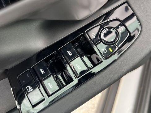 New 2026 BMW 530i image 17