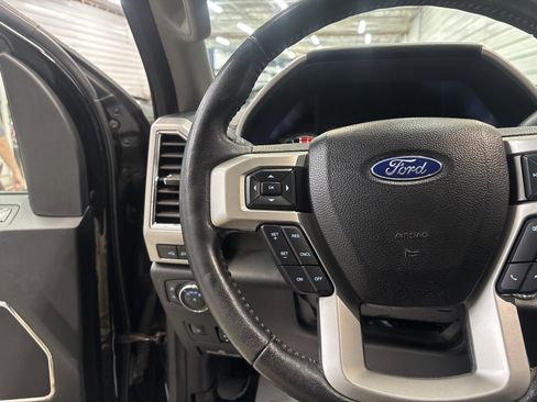 Used 2018 Ford F250 Lariat w/ Lariat Ultimate Package image 14