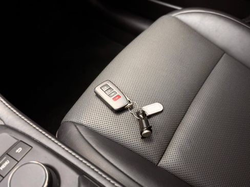 Used 2017 Lexus ES 350 w/ Accessory Package 2 FWD image 44