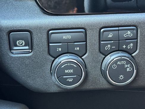 Used 2026 Chevrolet Silverado 1500 LT w/ All Star Edition Plus image 41