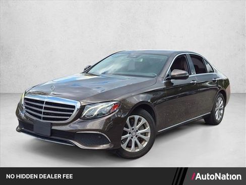 Used 2017 Mercedes-Benz E 300 image 1