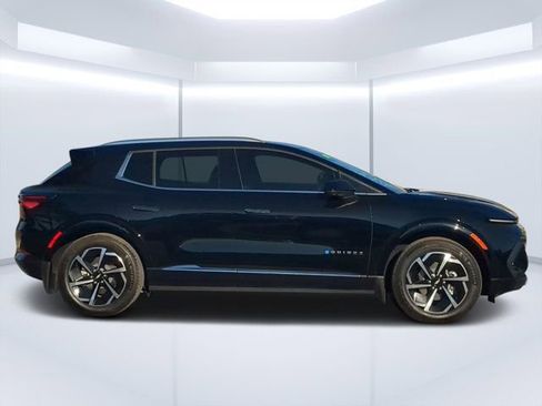 Used 2024 Chevrolet Equinox EV LT w/ LPO, Active Package image 2