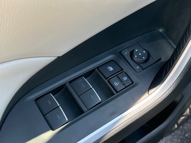 Used 2024 Toyota RAV4 XLE w/ Convenience Package FWD image 17