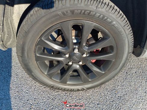 Used 2018 Jeep Grand Cherokee Altitude image 4