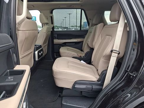Used 2024 Ford Expedition Limited AWD/4WD image 10