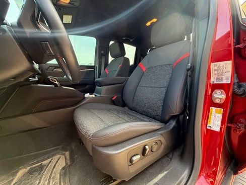 Used 2023 Chevrolet Colorado Z71 w/ Z71 Convenience Package 2 AWD/4WD image 50