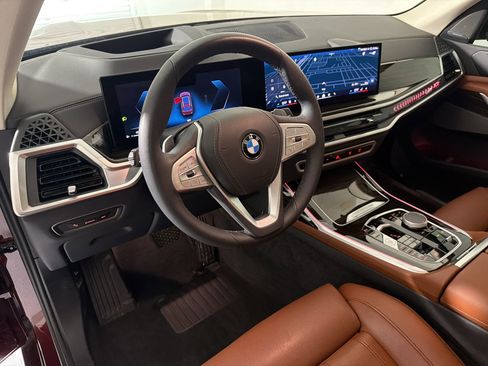 Used 2026 BMW X7 xDrive40i AWD/4WD image 3