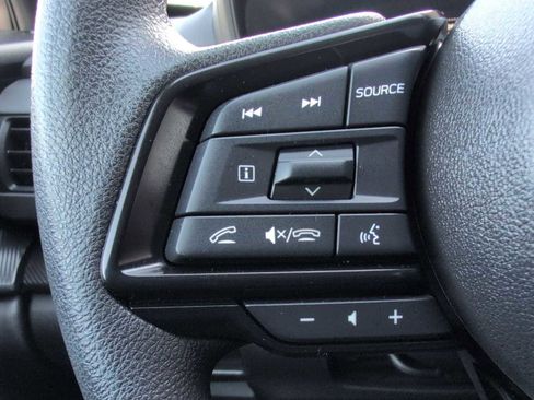 Used 2025 Subaru Crosstrek 2.0i image 24