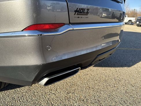 Used 2022 Acura MDX SH-AWD w/ Technology Package image 3