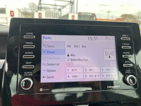 Used 2022 Toyota Camry SE image 23