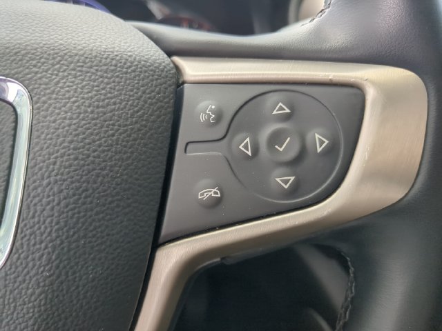 Used 2023 GMC Acadia Denali w/ Denali Ultimate Package FWD image 34