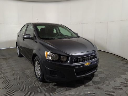 Used 2016 Chevrolet Sonic LT w/ Driver Confidence Package FWD image 13