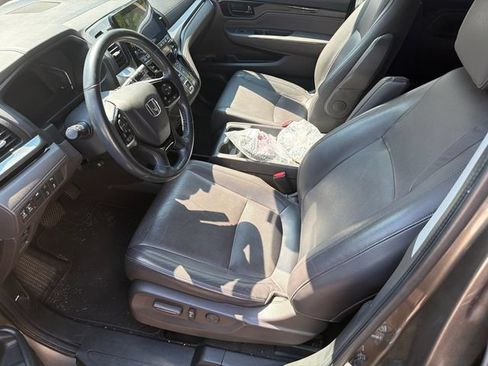 Used 2018 Honda Odyssey Elite image 4