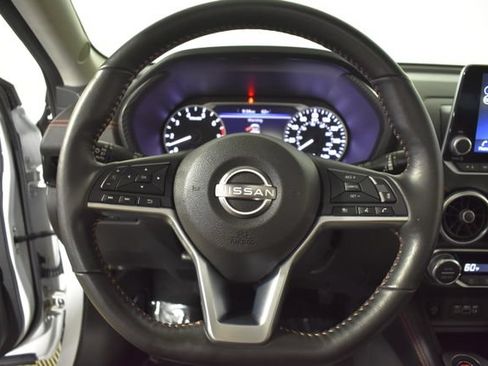 Used 2025 Nissan Sentra SR w/ SR Premium Package FWD image 16