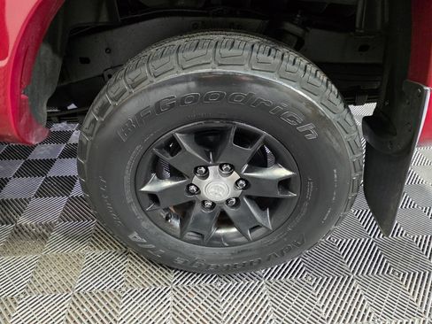 Used 2006 Toyota Tacoma PreRunner RWD image 39