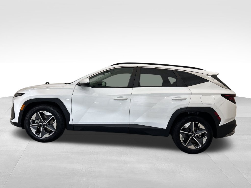 Used 2025 Hyundai Tucson SEL FWD image 2