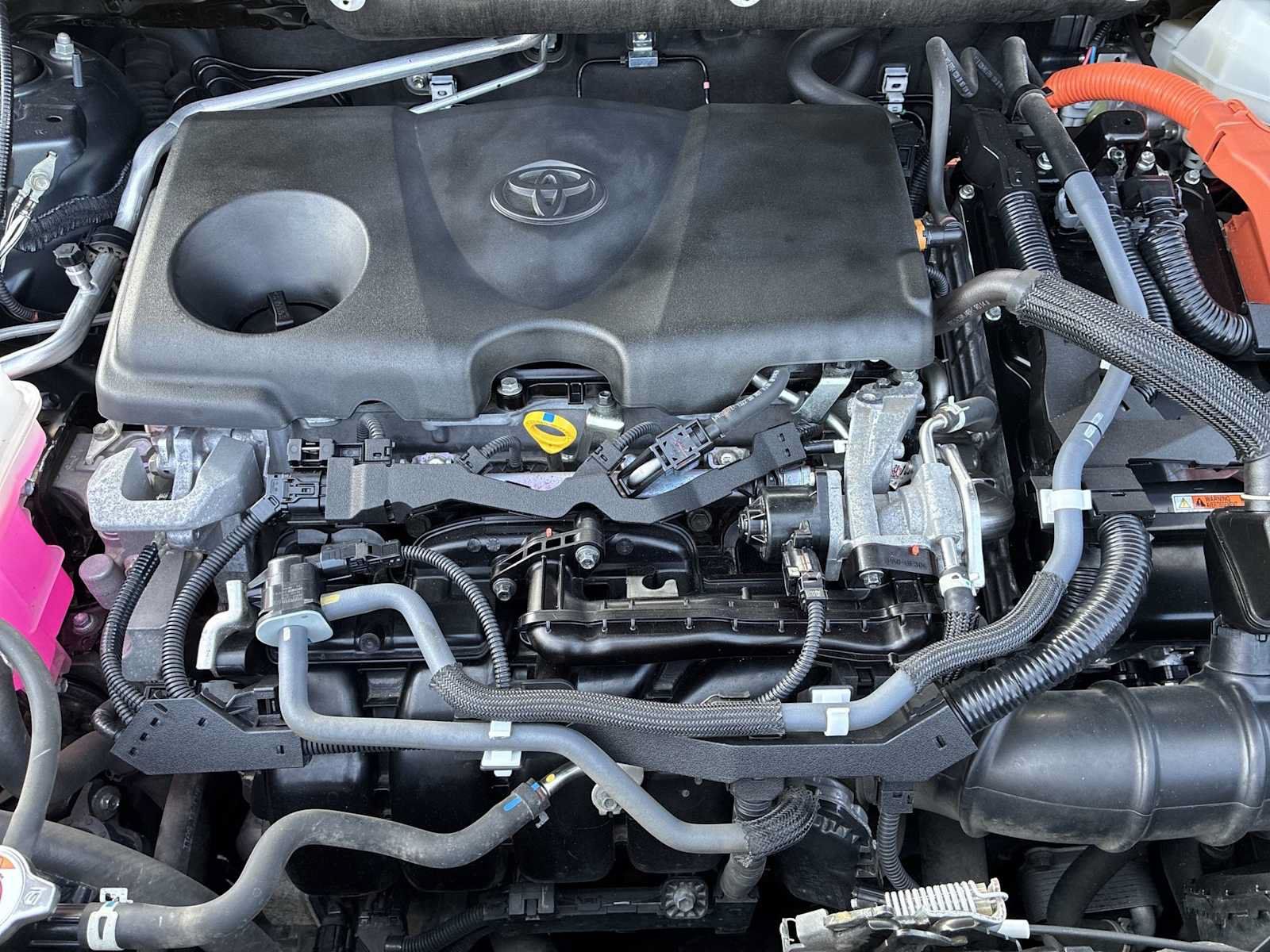 Used 2021 Toyota Venza LE AWD/4WD image 17