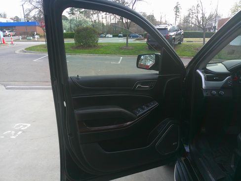 Used 2018 GMC Yukon SLT image 15