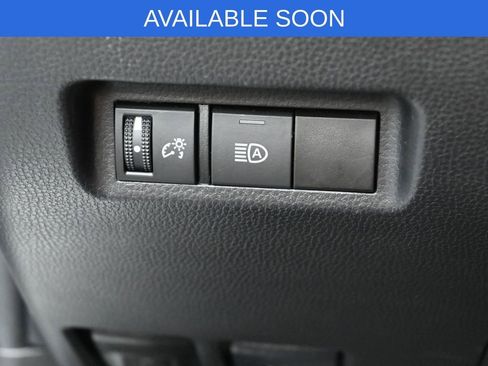 Used 2022 Toyota RAV4 LE image 14