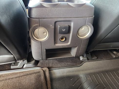 Used 2015 Ford F250 Lariat w/ Lariat Interior Package AWD/4WD image 31