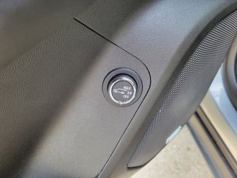 Used 2023 GMC Acadia Denali w/ Denali Ultimate Package image 16