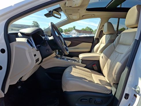 Certified 2022 Nissan Murano Platinum w/ Cargo Package AWD/4WD image 13