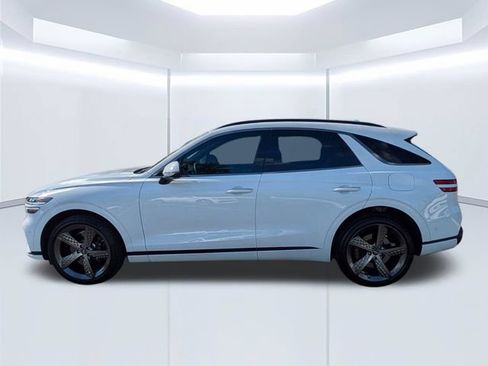 Used 2025 Genesis GV70 3.5T Sport w/ Sport Advanced Package AWD/4WD image 8
