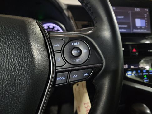 Used 2024 Toyota Camry SE image 24