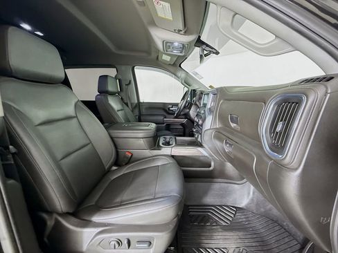 Used 2022 Chevrolet Silverado 2500 LTZ w/ LTZ Convenience Package image 29