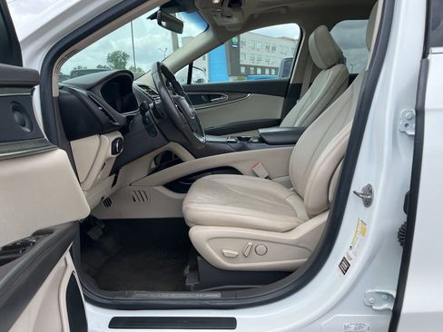 Used 2020 Lincoln Nautilus Reserve image 15