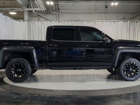 Used 2018 Chevrolet Silverado 1500 LT w/ True North Edition AWD/4WD image 11