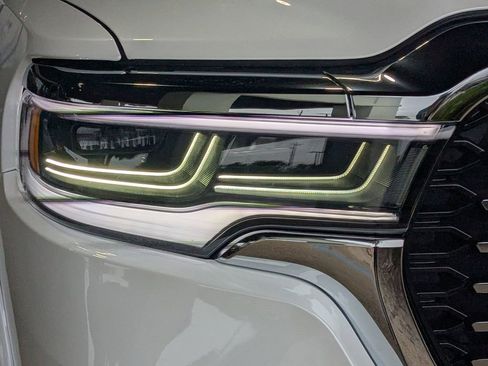 New 2026 RAM 1500 Tungsten w/ Trailer Tow Group image 9