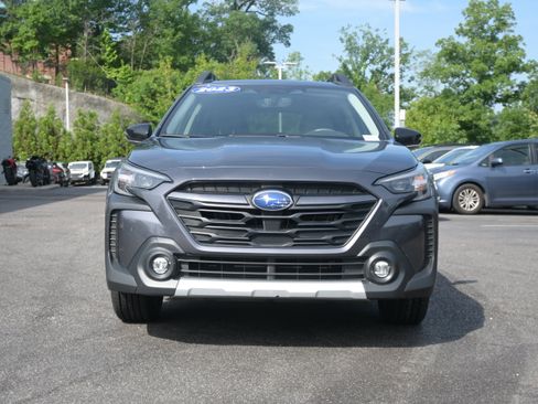 Used 2023 Subaru Outback Limited AWD/4WD image 3