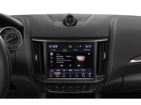 Used 2022 Maserati Levante GT AWD/4WD image 10
