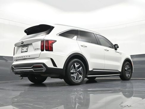 Used 2021 Kia Sorento EX FWD image 31