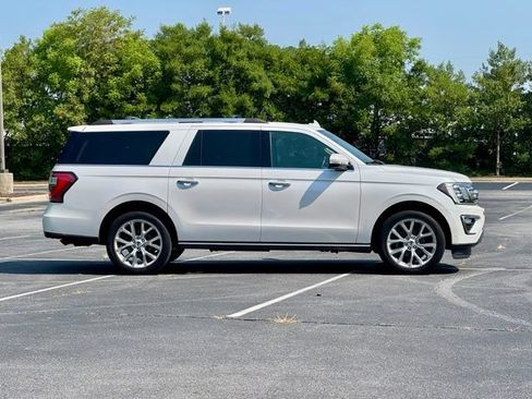 Used 2019 Ford Expedition Max Limited w/ Equipment Group 302A AWD/4WD image 9