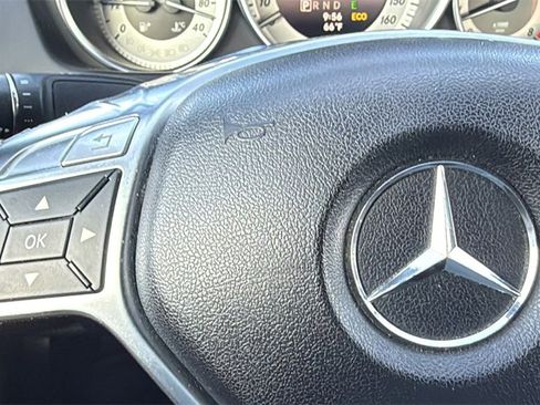 Used 2014 Mercedes-Benz C 300 4MATIC Sedan image 20