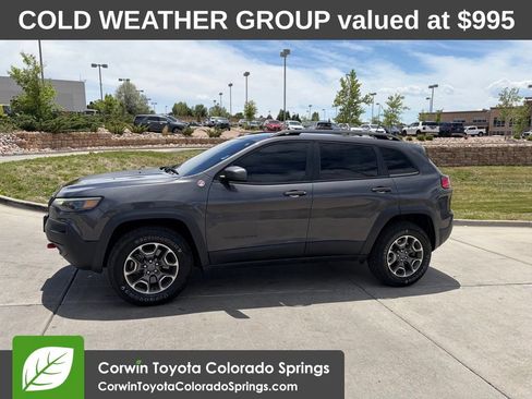 Used 2020 Jeep Cherokee Trailhawk w/ Cold Weather Group AWD/4WD image 4