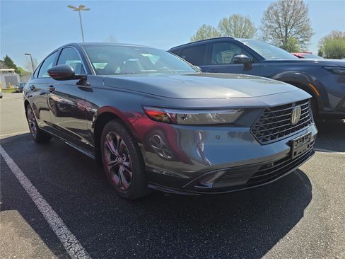 New 2026 Honda Accord EX-L image 4