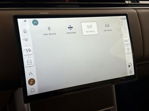 New 2026 Land Rover Range Rover SE image 15