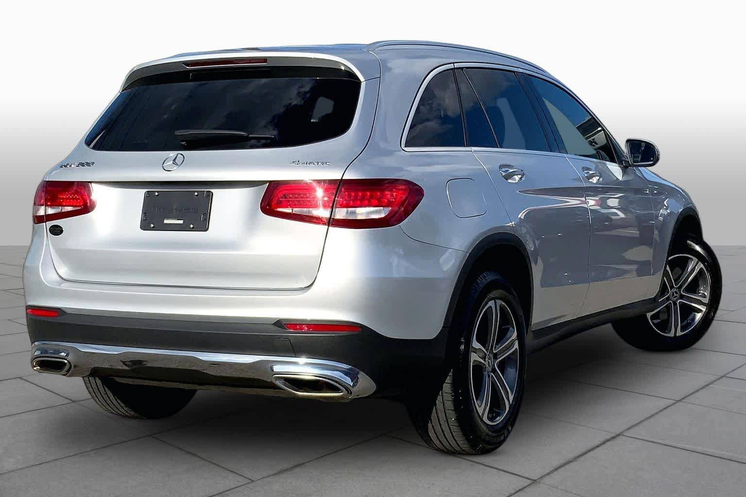 Used 2019 Mercedes-Benz GLC 300 4MATIC image 13
