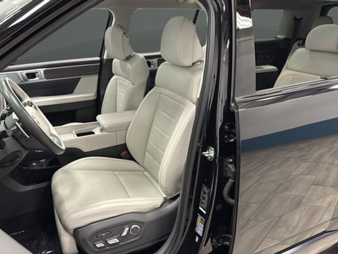 Used 2024 Hyundai Santa Fe Calligraphy AWD/4WD image 9