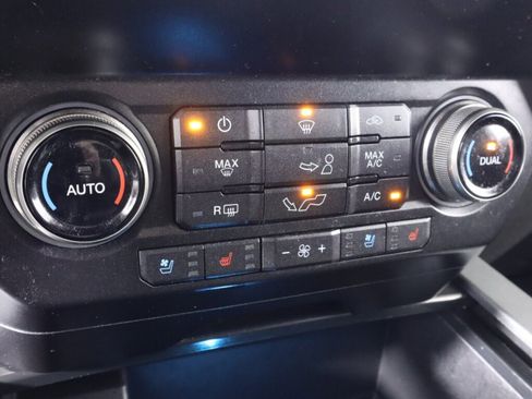 Used 2019 Ford F150 Raptor w/ Equipment Group 802A Luxury image 28