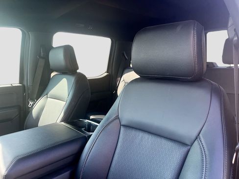 Used 2025 Ford F150 Lariat w/ Equipment Group 501A Mid image 22