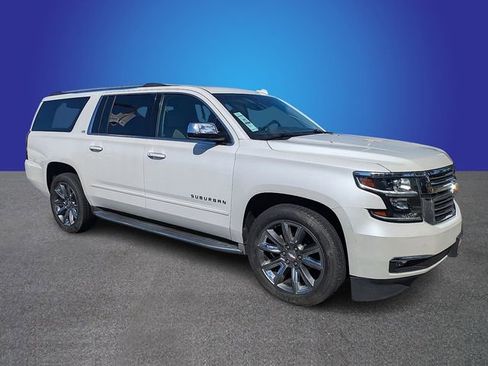 Used 2016 Chevrolet Suburban LTZ image 7