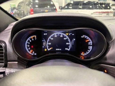 Used 2019 Jeep Grand Cherokee Overland image 15