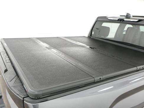 Used 2024 Toyota Tundra Limited AWD/4WD image 40