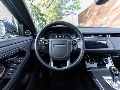 Used 2020 Land Rover Range Rover Evoque R-Dynamic S image 6