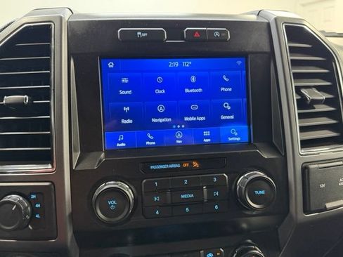 Used 2020 Ford F150 XLT w/ Equipment Group 302A Luxury AWD/4WD image 19
