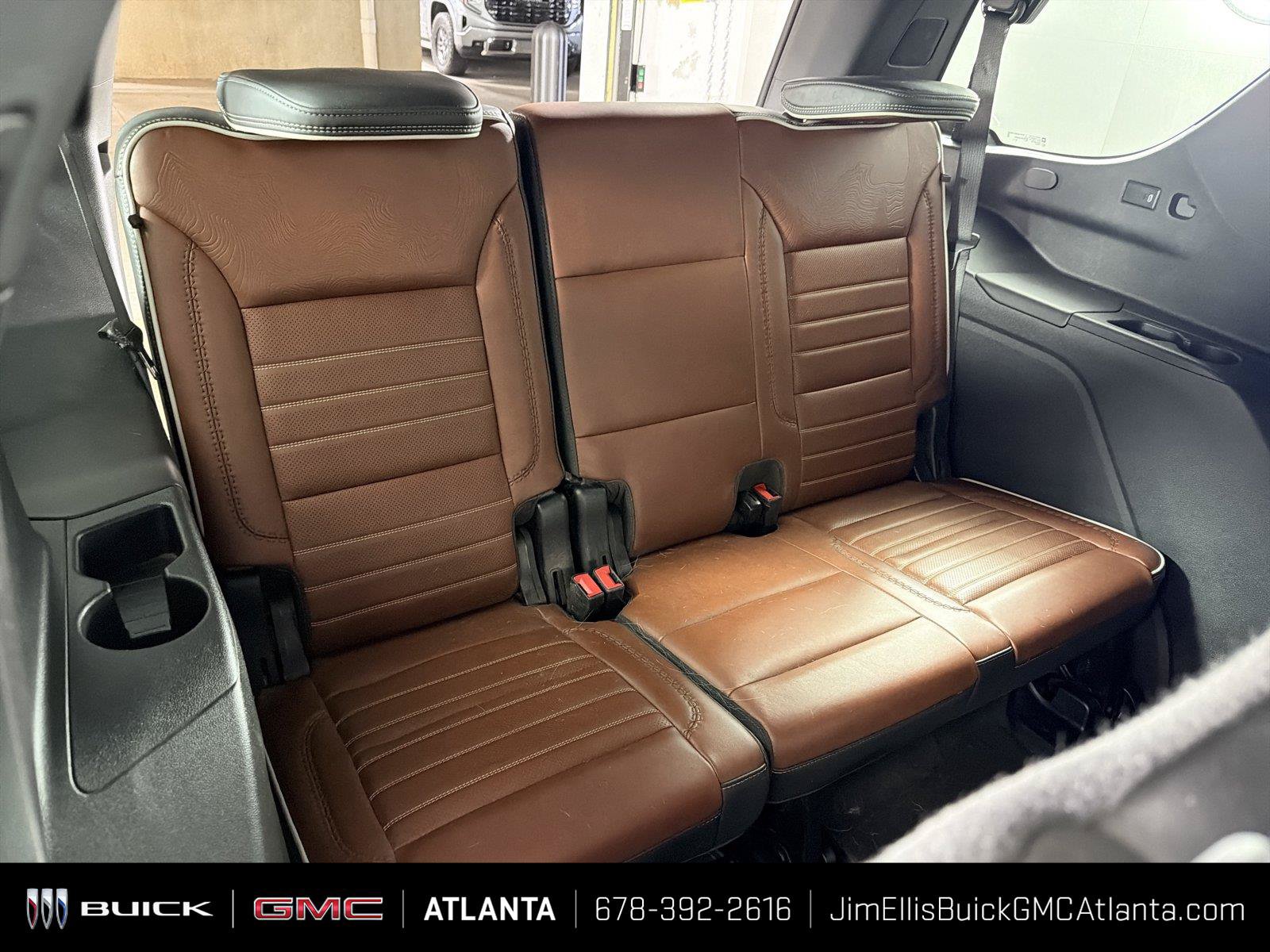 Used 2024 GMC Yukon Denali Ultimate AWD/4WD image 14